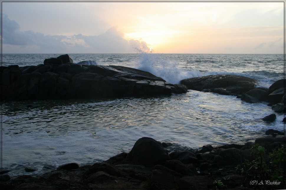Закат на побережье индийского океана