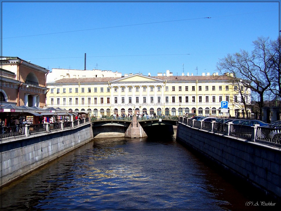 Канал Грибоедова, рядом с собором Воскресенья Христова. г. Санкт-Петербург.
