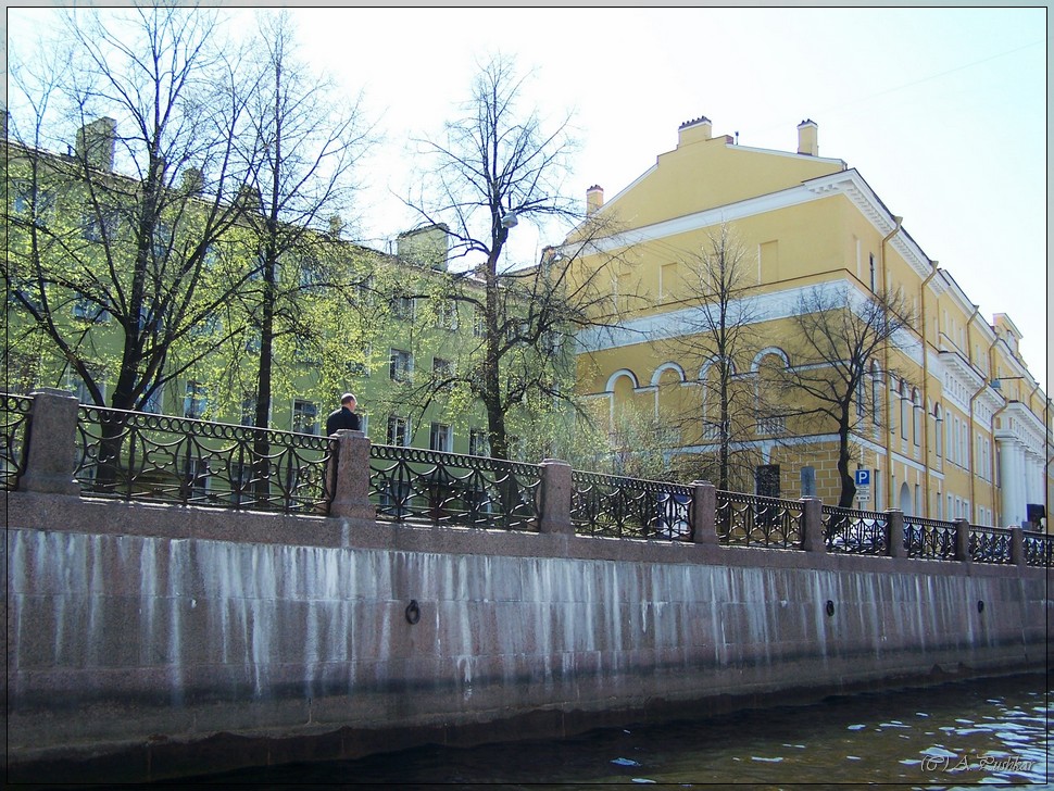 Угол Юсуповского дворца – именно здесь “добили” Г. Распутина. г. Санкт-Петербург.