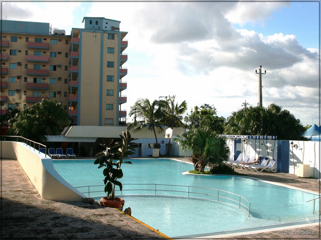 отель Gran Caribe Sunbeach