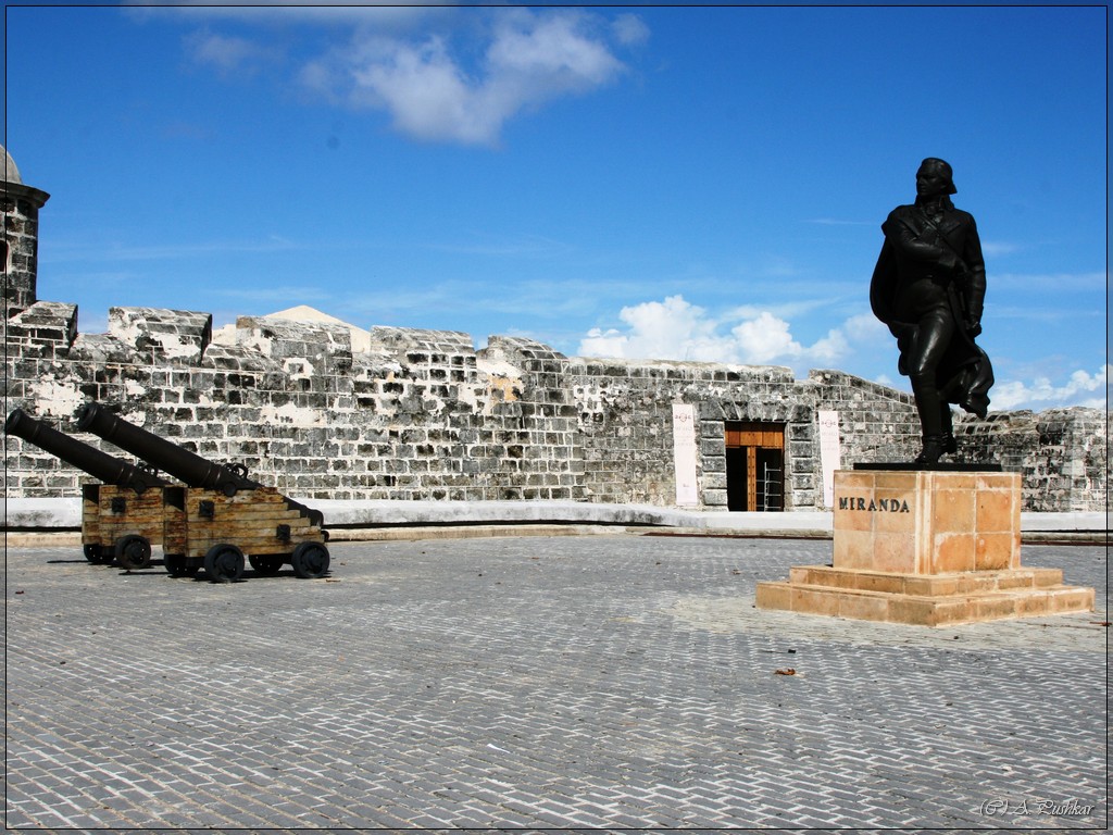 Памятник Себастьяну Франсиско де Миранда. Куба