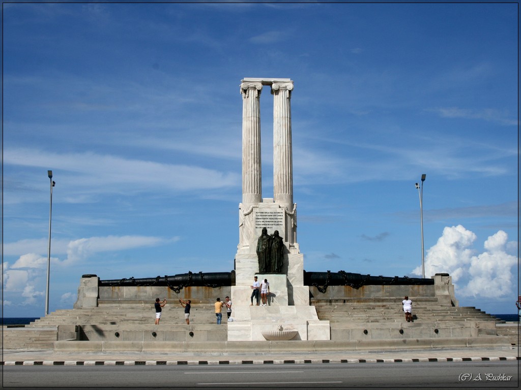 Памятник погибшим морякам с крейсера Мэн. Гавана. Куба.