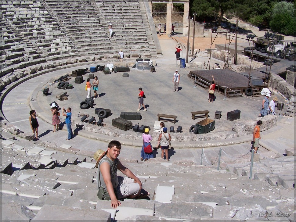 Греческий театр в Эпидавре. Греция.