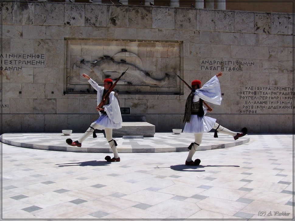 смены караула перед Дворцом парламента. г. Афины