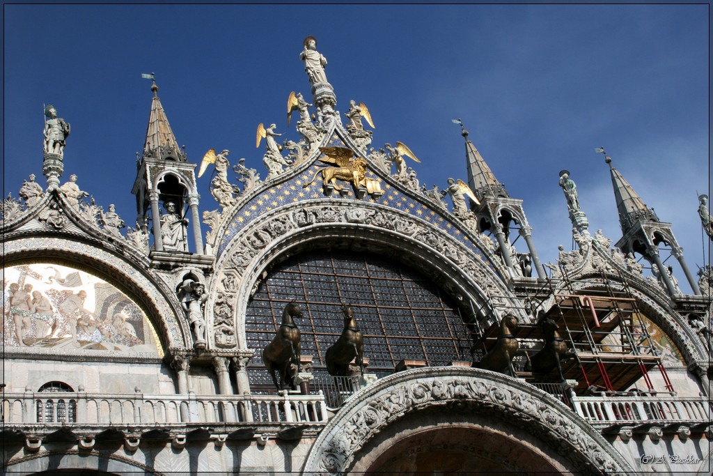 Базилика Св. Марка на площади Сан-Марко.Венеция.
