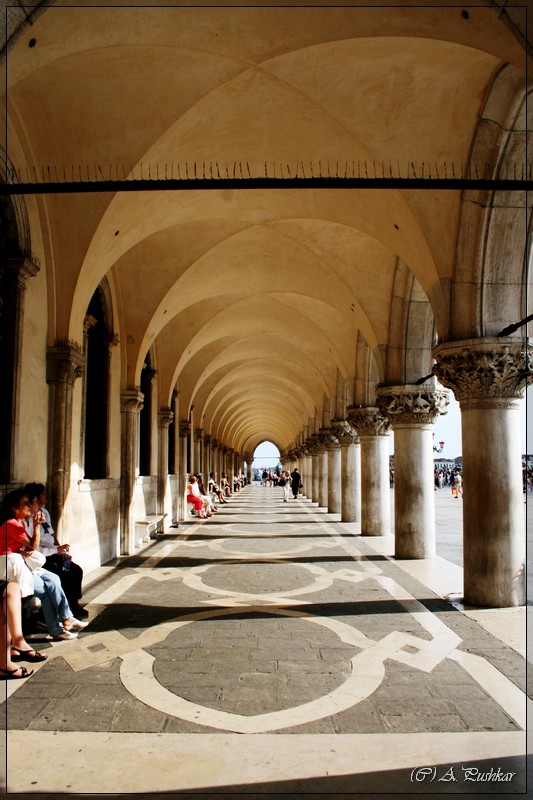Дворец Дожей на площади Сан-Марко.Венеция