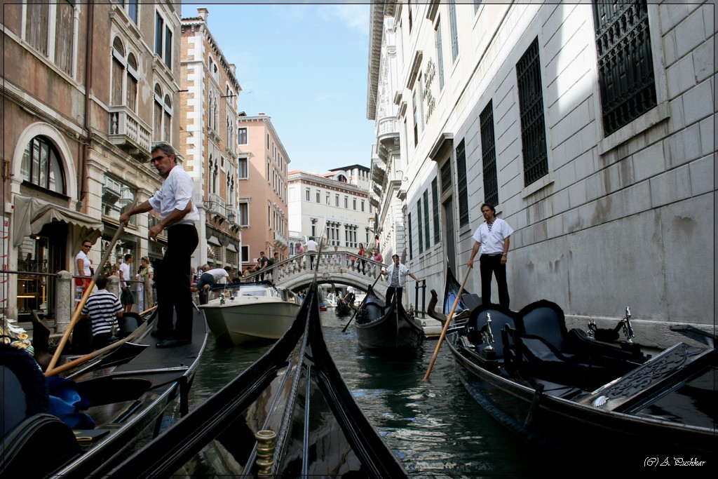 Катание на гондоле. Венеция