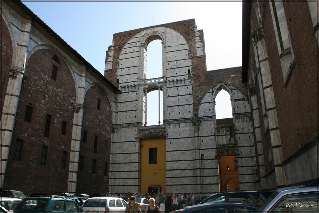 Стена планируемого собора.г.Сиена