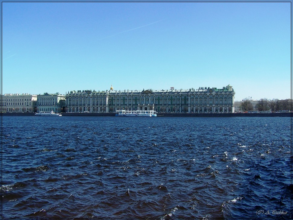 Вид на Зимний дворец. г.Санкт-Петербург