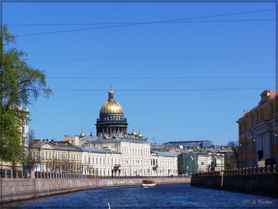 Приближаемся к Исаакиевскому собору. г. Санкт-Петербург.